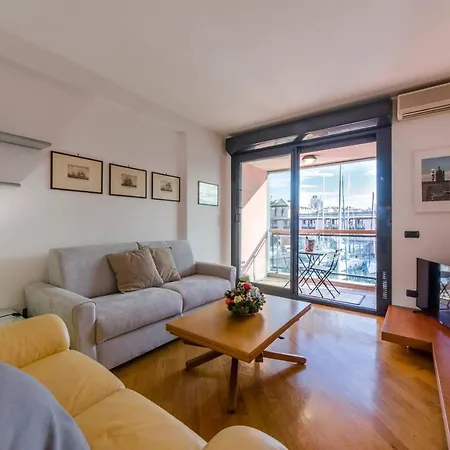 Apartment Joivy Exclusive Seaview Flat For 4, In Central *