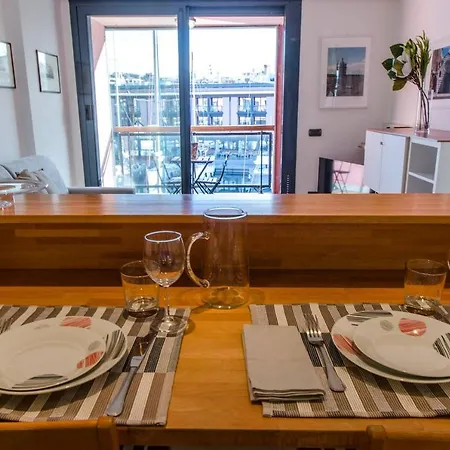 Joivy Exclusive Seaview Flat For 4, In Central * Genova