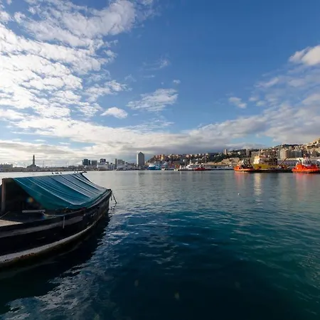 Apartment Joivy Exclusive Seaview Flat For 4, In Central Genoa